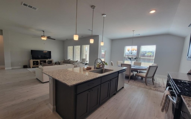 509 Pebble Circle, Azle, TX 76020, 4 Bedrooms Bedrooms, ,2 BathroomsBathrooms,Residential,For Sale,509 Pebble Circle,20907092