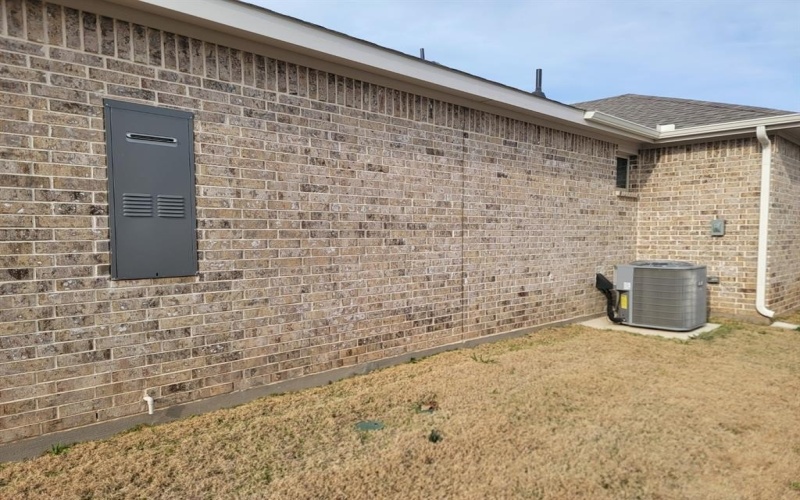 509 Pebble Circle, Azle, TX 76020, 4 Bedrooms Bedrooms, ,2 BathroomsBathrooms,Residential,For Sale,509 Pebble Circle,20907092