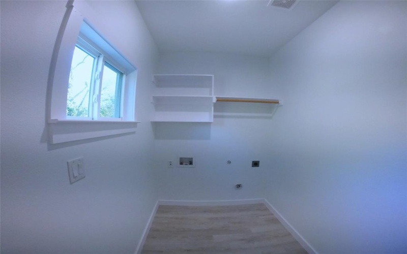 264 10th NE Street, Paris, TX 75460, 3 Bedrooms Bedrooms, ,2 BathroomsBathrooms,Residential,For Sale,264 10th NE Street,20907327
