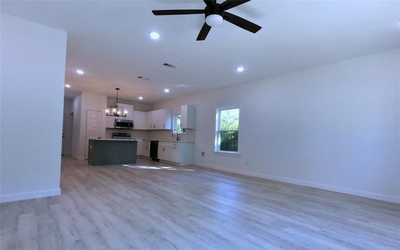 264 10th NE Street, Paris, TX 75460, 3 Bedrooms Bedrooms, ,2 BathroomsBathrooms,Residential,For Sale,264 10th NE Street,20907327