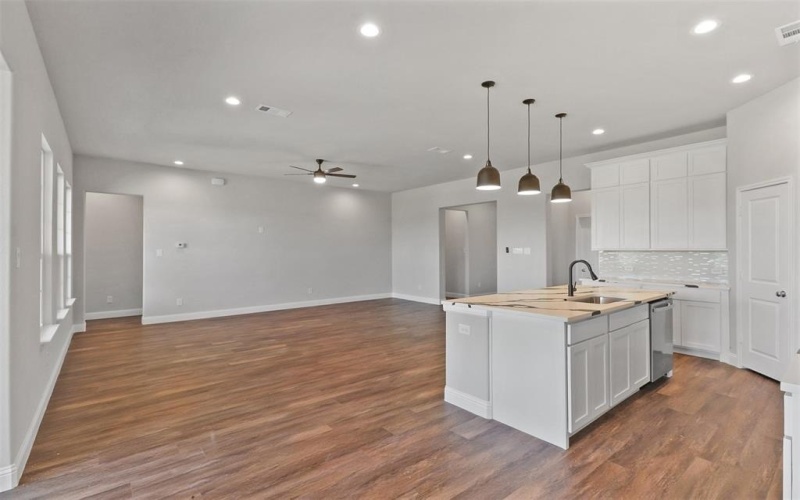 397 Private Road 7413, Wills Point, TX 75169, 5 Bedrooms Bedrooms, ,3 BathroomsBathrooms,Residential,For Sale,397 Private Road 7413,20905326