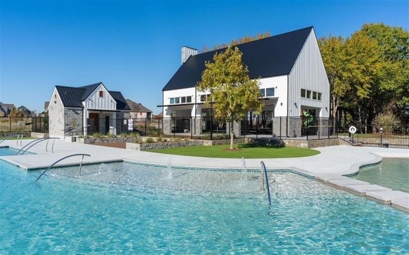 1904 Lakemont Drive, Van Alstyne, TX 75495, 4 Bedrooms Bedrooms, ,3 BathroomsBathrooms,Residential,For Sale,1904 Lakemont Drive,20907543