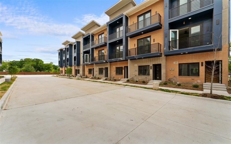 115 Merritt Street #304, Fort Worth, TX 76114, 2 Bedrooms Bedrooms, ,2 BathroomsBathrooms,Residential,For Sale,115 Merritt Street,20907582