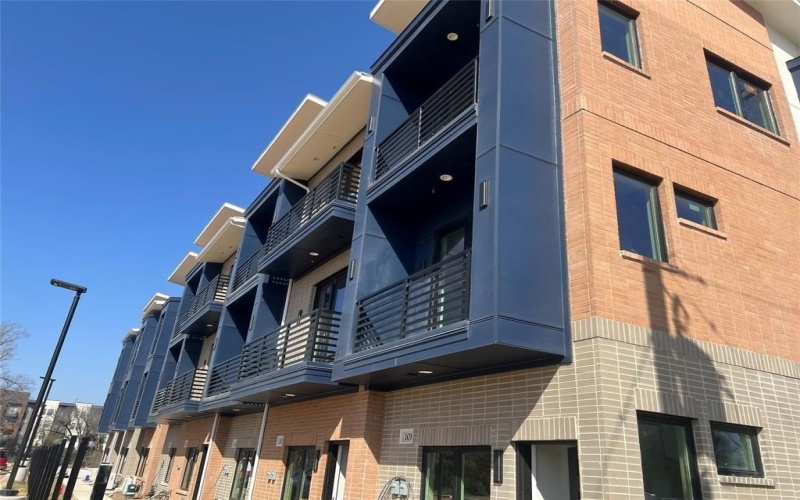 115 Merritt Street #304, Fort Worth, TX 76114, 2 Bedrooms Bedrooms, ,2 BathroomsBathrooms,Residential,For Sale,115 Merritt Street,20907582