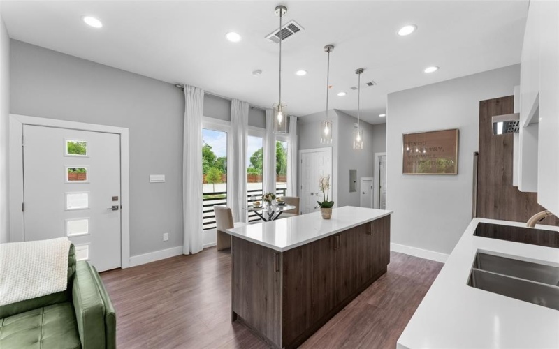 115 Merritt Street #304, Fort Worth, TX 76114, 2 Bedrooms Bedrooms, ,2 BathroomsBathrooms,Residential,For Sale,115 Merritt Street,20907582