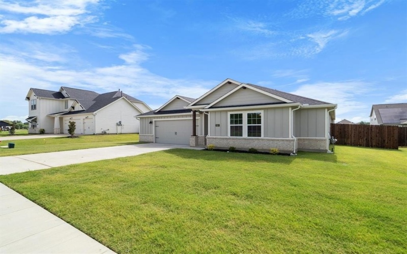 623 Kyle Drive, Tioga, TX 76271, 4 Bedrooms Bedrooms, ,2 BathroomsBathrooms,Residential,For Sale,623 Kyle Drive,20905602