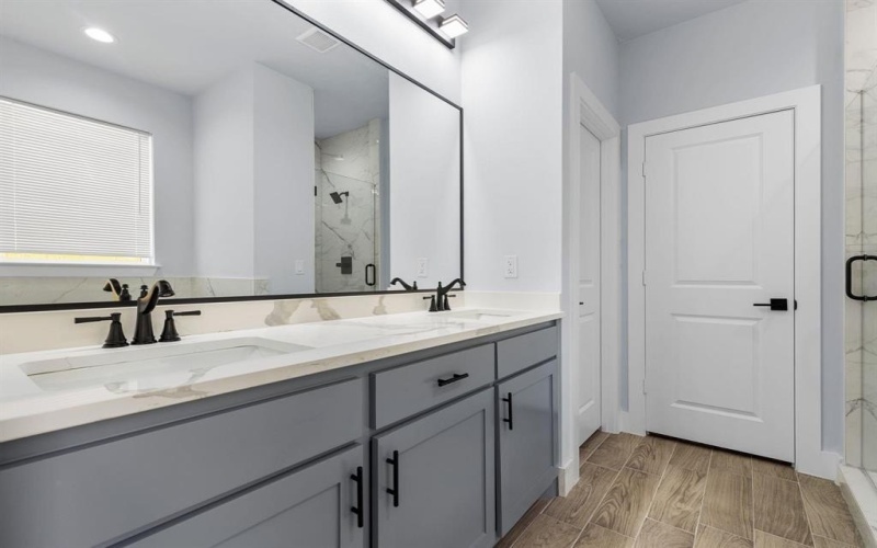 437 N Jim Miller Road, Dallas, TX 75217, 3 Bedrooms Bedrooms, ,2 BathroomsBathrooms,Residential,For Sale,437 N Jim Miller Road,20905764