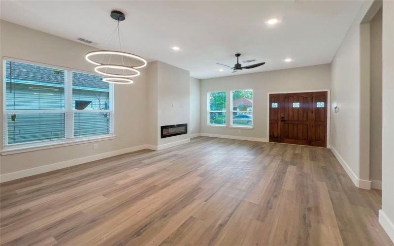 4006 Coolidge Street, Dallas, TX 75215, 4 Bedrooms Bedrooms, ,3 BathroomsBathrooms,Residential,For Sale,4006 Coolidge Street,20907945