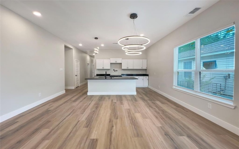 4006 Coolidge Street, Dallas, TX 75215, 4 Bedrooms Bedrooms, ,3 BathroomsBathrooms,Residential,For Sale,4006 Coolidge Street,20907945