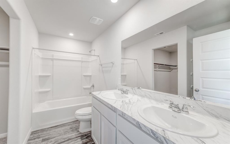 505 Sycamore Cove, Granbury, TX 76048, 5 Bedrooms Bedrooms, ,3 BathroomsBathrooms,Residential,For Sale,505 Sycamore Cove,0,20905894