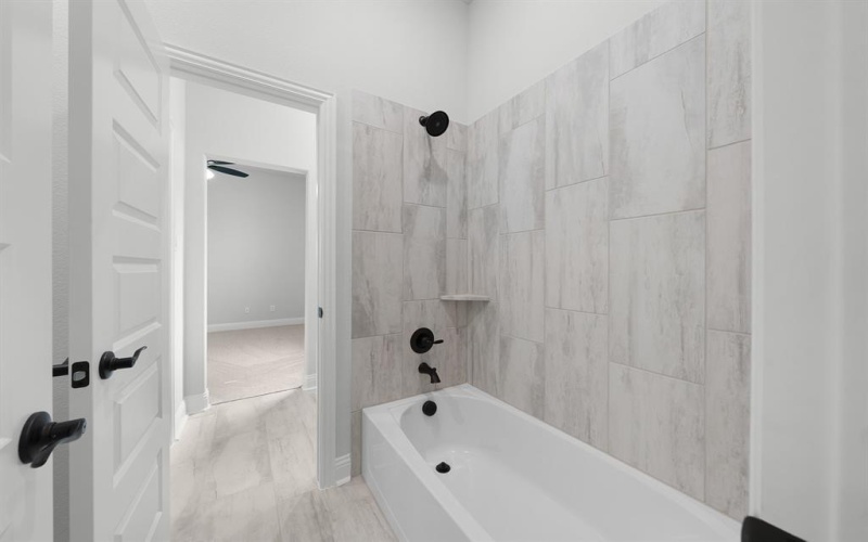 432 Estate, McLendon Chisholm, TX 75032, 5 Habitaciones Habitaciones , ,5 BañosBaños,Residential,En Venta,432 Estate,0,20905911