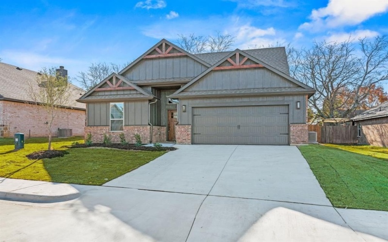 101 Maverick Trail, Valley View, TX 76272, 4 Bedrooms Bedrooms, ,2 BathroomsBathrooms,Residential,For Sale,101 Maverick Trail,20908598