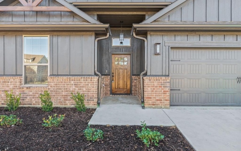 101 Maverick Trail, Valley View, TX 76272, 4 Bedrooms Bedrooms, ,2 BathroomsBathrooms,Residential,For Sale,101 Maverick Trail,20908598
