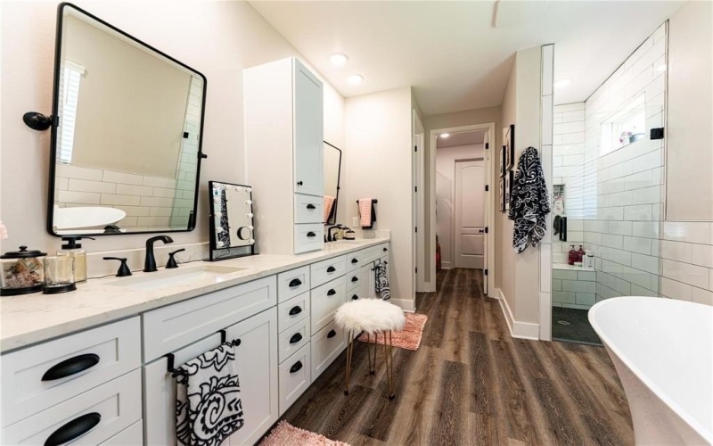 1030 Cannon Place, Paris, TX 75462, 4 Habitaciones Habitaciones , ,3 BañosBaños,Residential,En Venta,1030 Cannon Place,0,20908886