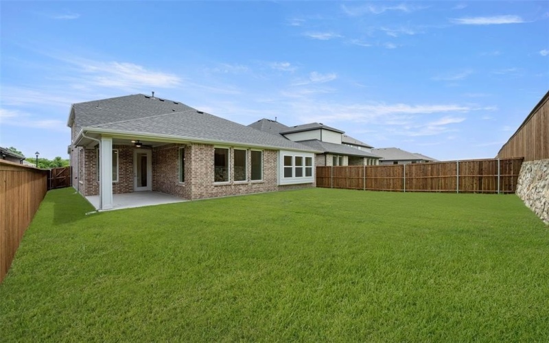 2223 Shady Elm, Midlothian, TX 76065, 4 Habitaciones Habitaciones , ,2 BañosBaños,Residential,En Venta,2223 Shady Elm,0,20909133