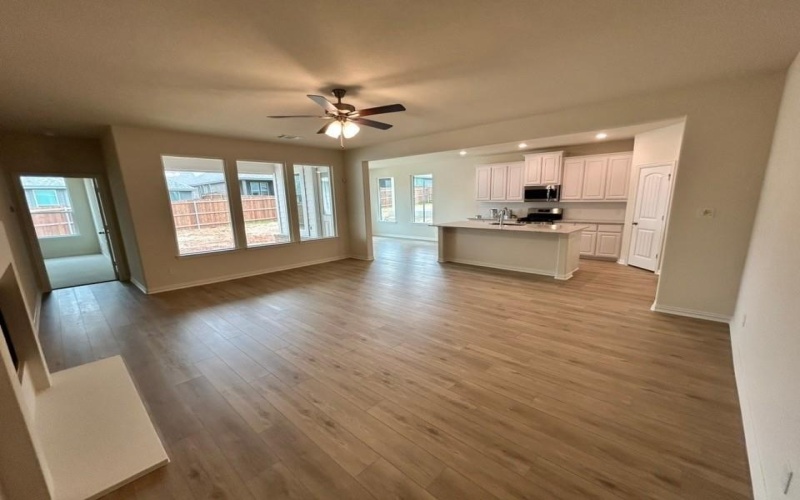 3517 Columbus Street, Gainesville, TX 76240, 4 Habitaciones Habitaciones , ,2 BañosBaños,Residential,En Venta,3517 Columbus Street,20909320