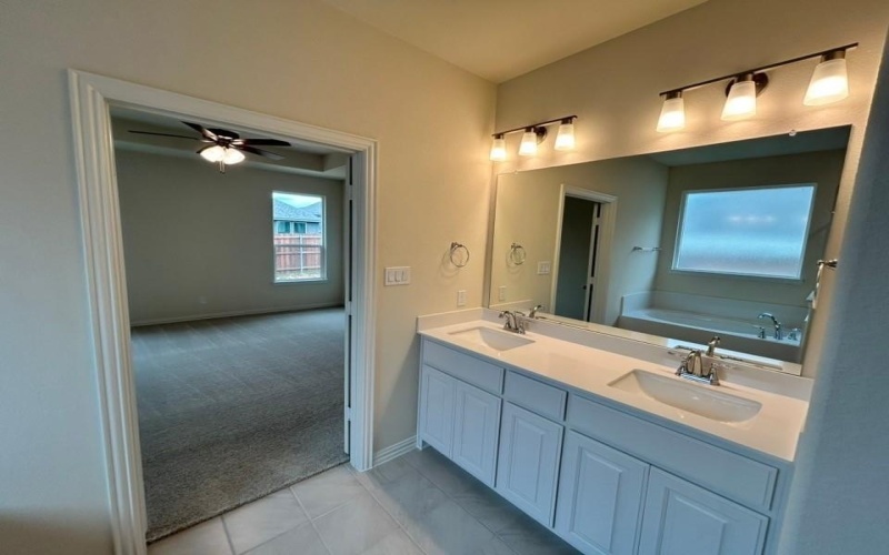 3517 Columbus Street, Gainesville, TX 76240, 4 Habitaciones Habitaciones , ,2 BañosBaños,Residential,En Venta,3517 Columbus Street,20909320