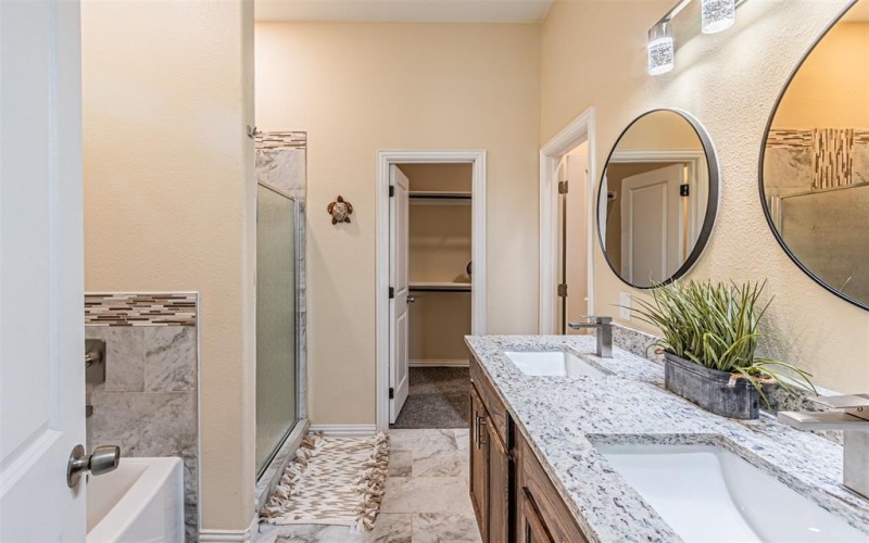 2914 Wilhurt Avenue, Dallas, TX 75216, 3 Habitaciones Habitaciones , ,2 BañosBaños,Residential,En Venta,2914 Wilhurt Avenue,20910358