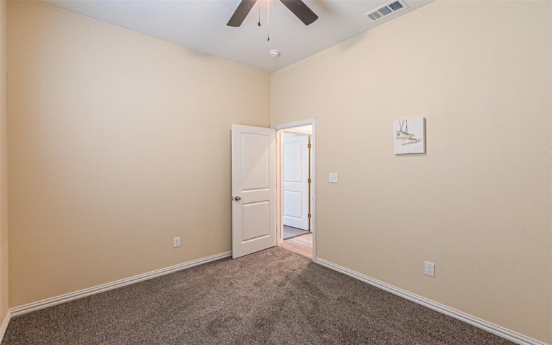 2914 Wilhurt Avenue, Dallas, TX 75216, 3 Habitaciones Habitaciones , ,2 BañosBaños,Residential,En Venta,2914 Wilhurt Avenue,20910358