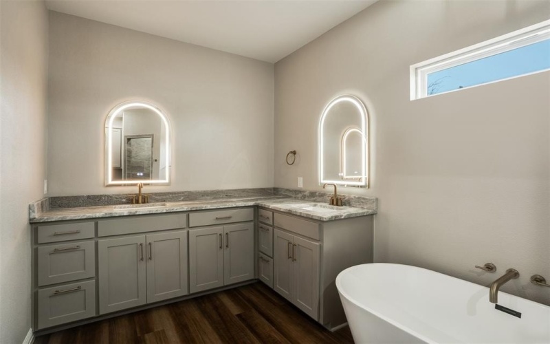 4697 Sisk Road, Wichita Falls, TX 76310, 3 Bedrooms Bedrooms, ,2 BathroomsBathrooms,Residential,For Sale,4697 Sisk Road,20910722