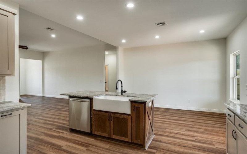 4693 Sisk Road, Wichita Falls, TX 76310, 3 Bedrooms Bedrooms, ,2 BathroomsBathrooms,Residential,For Sale,4693 Sisk Road,20910757