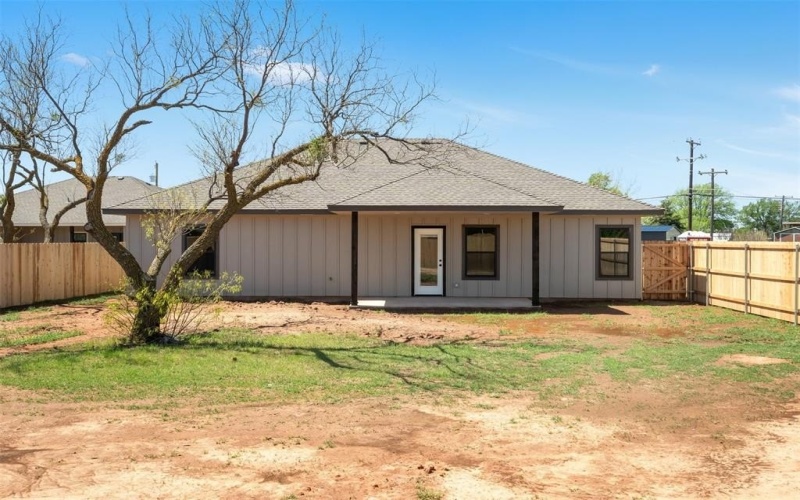 4693 Sisk Road, Wichita Falls, TX 76310, 3 Bedrooms Bedrooms, ,2 BathroomsBathrooms,Residential,For Sale,4693 Sisk Road,20910757