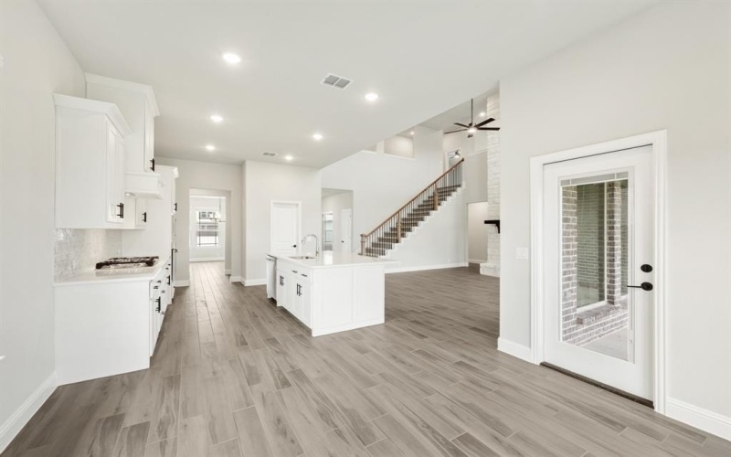 2708 Creekhollow Court, Denton, TX 76226, 5 Bedrooms Bedrooms, ,5 BathroomsBathrooms,Residential,For Sale,2708 Creekhollow Court,20910843