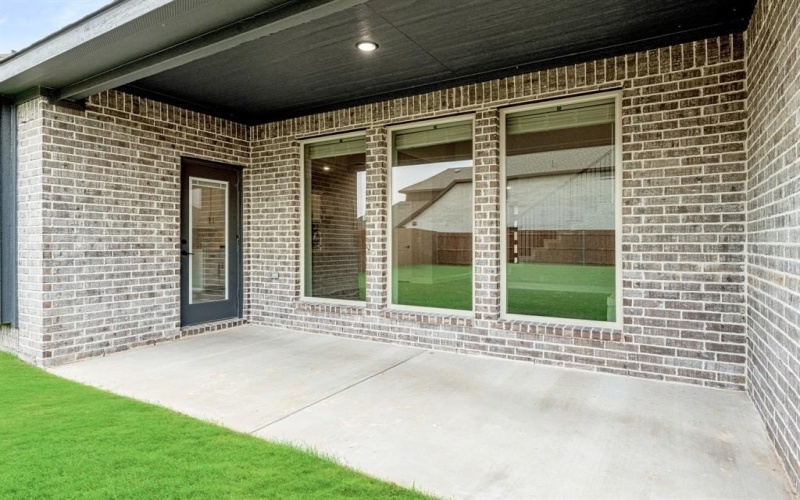 2708 Creekhollow Court, Denton, TX 76226, 5 Bedrooms Bedrooms, ,5 BathroomsBathrooms,Residential,For Sale,2708 Creekhollow Court,20910843