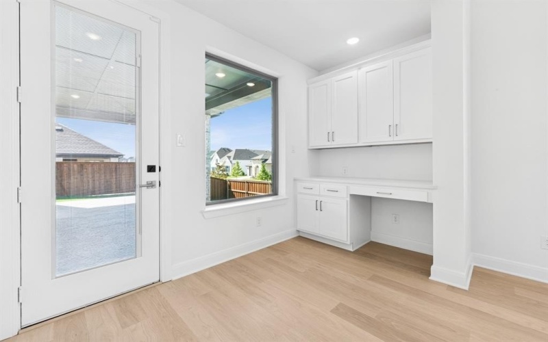 601 Crystal View Lane, Mansfield, TX 76063, 4 Bedrooms Bedrooms, ,3 BathroomsBathrooms,Residential,For Sale,601 Crystal View Lane,0,20910881