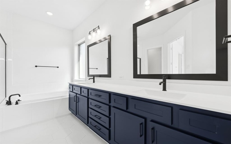 601 Crystal View Lane, Mansfield, TX 76063, 4 Bedrooms Bedrooms, ,3 BathroomsBathrooms,Residential,For Sale,601 Crystal View Lane,0,20910881