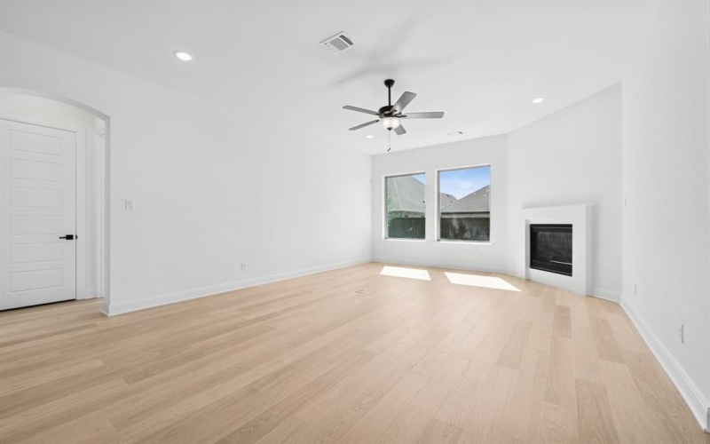 601 Crystal View Lane, Mansfield, TX 76063, 4 Bedrooms Bedrooms, ,3 BathroomsBathrooms,Residential,For Sale,601 Crystal View Lane,0,20910881