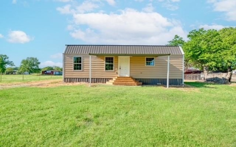 1140 W Division Street, Blossom, TX 75416, 1 Dormitorio Habitaciones , ,1 BañoBaños,Residential,En Venta,1140 W Division Street,20911140