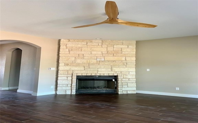 805 Whispering Oaks, Clyde, TX 79510, 4 Bedrooms Bedrooms, ,2 BathroomsBathrooms,Residential,For Sale,805 Whispering Oaks,20911196