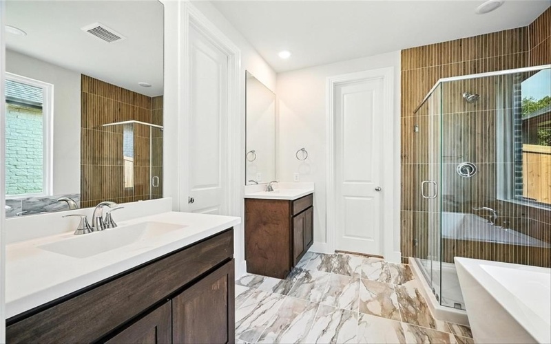 3705 Hickory Street, Sherman, TX 75092, 3 Habitaciones Habitaciones , ,2 BañosBaños,Residential,En Venta,3705 Hickory Street,0,20911314