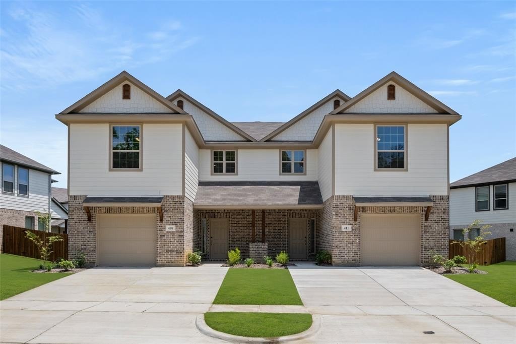 409-411 Saddle Lane, Denton, TX 76205, 8 Habitaciones Habitaciones , ,5 BañosBaños,Residential Multi Family,En Venta,409-411 Saddle Lane,20911602