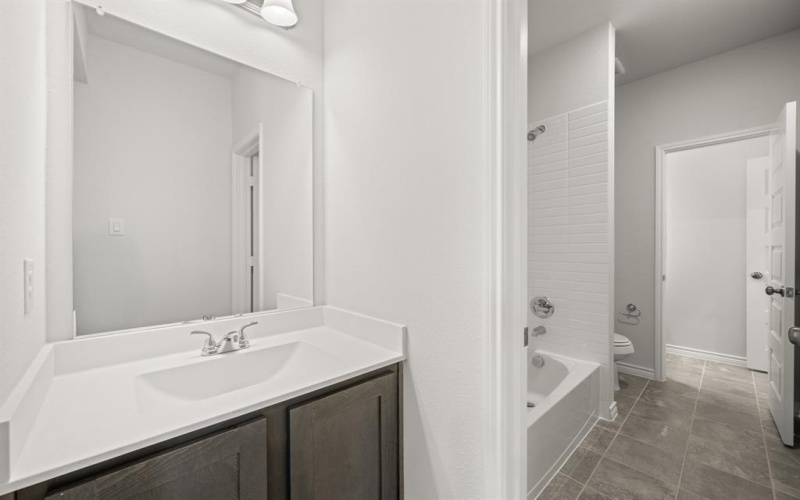409-411 Saddle Lane, Denton, TX 76205, 8 Bedrooms Bedrooms, ,5 BathroomsBathrooms,Residential Multi Family,For Sale,409-411 Saddle Lane,0,20911602