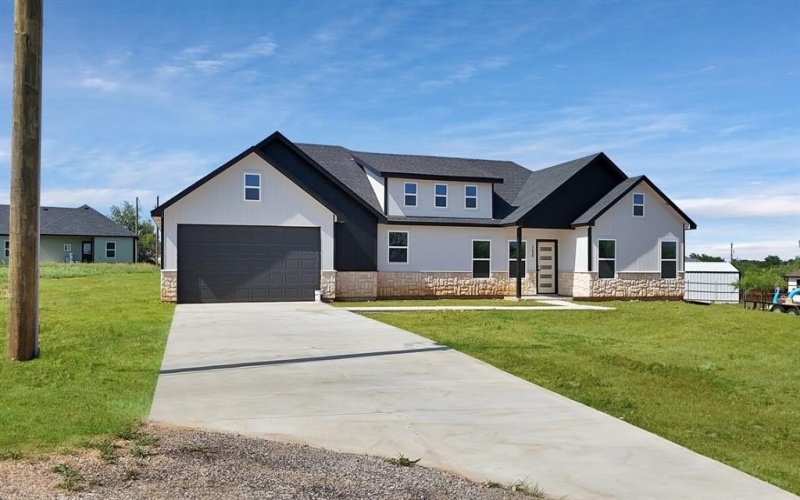 120 Blackfoot, Bridgeport, TX 76426, 3 Bedrooms Bedrooms, ,2 BathroomsBathrooms,Residential,For Sale,120 Blackfoot,20909601