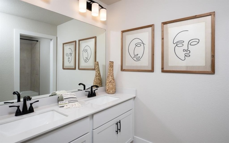 705 Bluestem Street, Mansfield, TX 76063, 5 Habitaciones Habitaciones , ,3 BañosBaños,Residential,En Venta,705 Bluestem Street,20909602