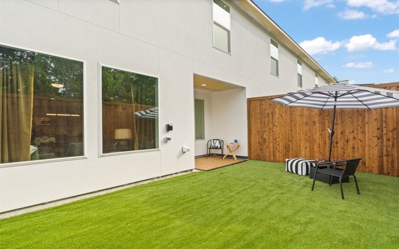 2253 Camp, Dallas, TX 75235, 3 Bedrooms Bedrooms, ,2 BathroomsBathrooms,Residential,For Sale,2253 Camp,20909798
