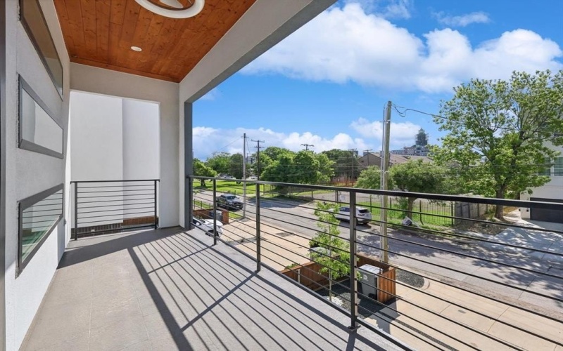 2433 Vagas Street, Dallas, TX 75219, 3 Habitaciones Habitaciones , ,3 BañosBaños,Residential,En Venta,2433 Vagas Street,20909959