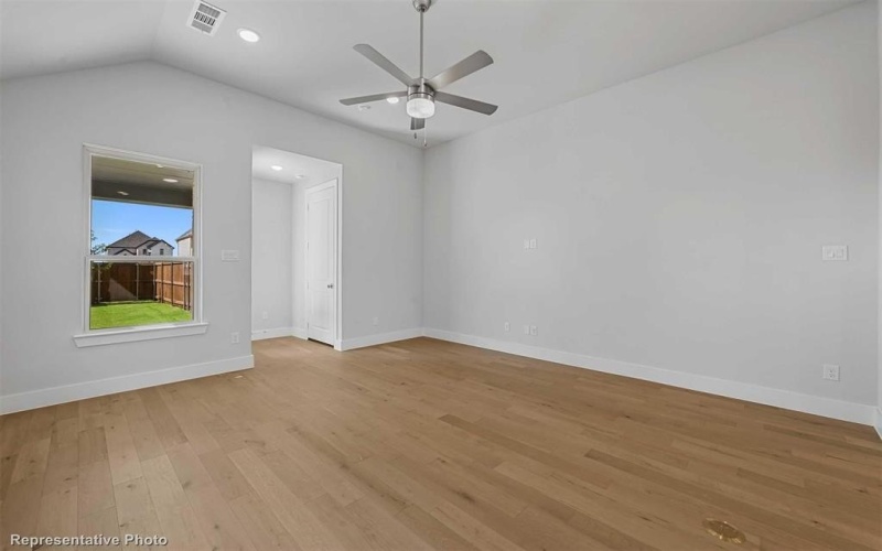 1052 Hackberry Emperor Street, Crowley, TX 76036, 4 Habitaciones Habitaciones , ,3 BañosBaños,Residential,En Venta,1052 Hackberry Emperor Street,20910086