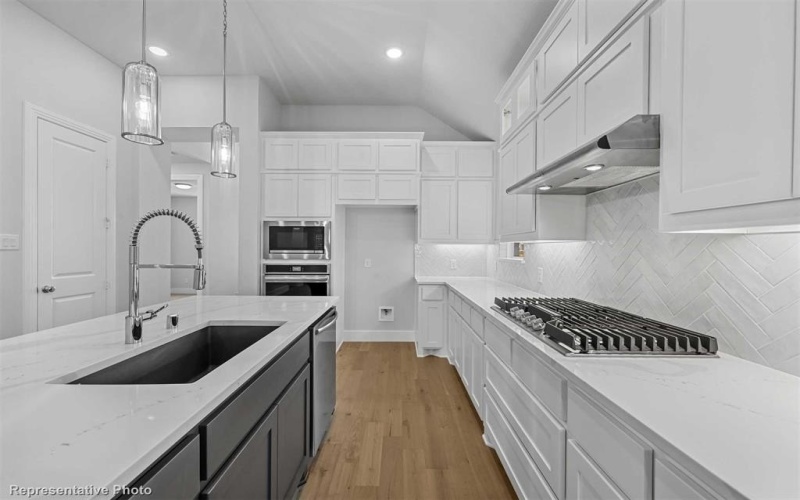 1052 Hackberry Emperor Street, Crowley, TX 76036, 4 Habitaciones Habitaciones , ,3 BañosBaños,Residential,En Venta,1052 Hackberry Emperor Street,20910086