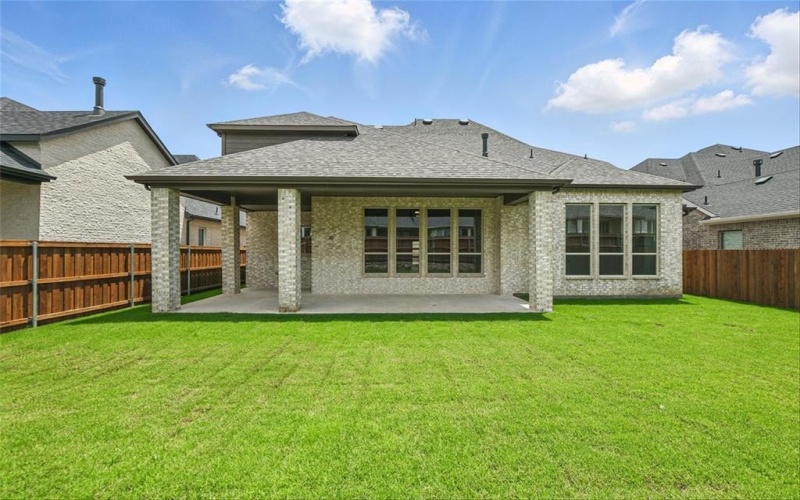 713 Squill Road, Fort Worth, TX 76247, 4 Bedrooms Bedrooms, ,5 BathroomsBathrooms,Residential,For Sale,713 Squill Road,20912160