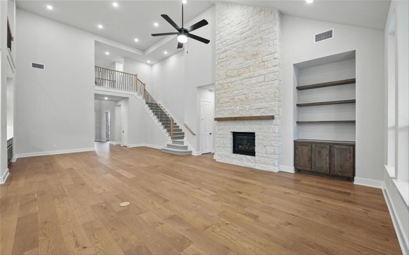 713 Squill Road, Fort Worth, TX 76247, 4 Bedrooms Bedrooms, ,5 BathroomsBathrooms,Residential,For Sale,713 Squill Road,20912160