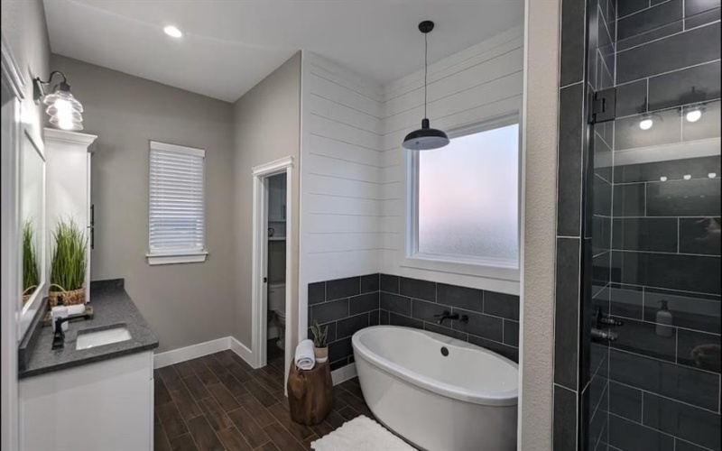 886 COUNTY ROAD 3341, Paradise, TX 76073, 5 Habitaciones Habitaciones , ,5 BañosBaños,Residential,En Venta,886 COUNTY ROAD 3341,0,20912386