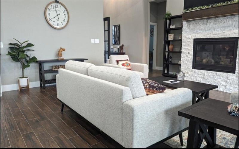 886 COUNTY ROAD 3341, Paradise, TX 76073, 5 Habitaciones Habitaciones , ,5 BañosBaños,Residential,En Venta,886 COUNTY ROAD 3341,0,20912386