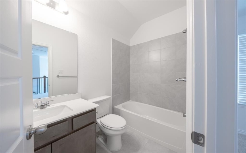1449 Sun Garden Way, Fort Worth, TX 76247, 4 Bedrooms Bedrooms, ,3 BathroomsBathrooms,Residential,For Sale,1449 Sun Garden Way,0,20910207