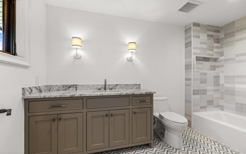 3111 Lake Creek Drive, Highland Village, TX 75077, 8 Bedrooms Bedrooms, ,13 BathroomsBathrooms,Residential,For Sale,3111 Lake Creek Drive,0,20910289