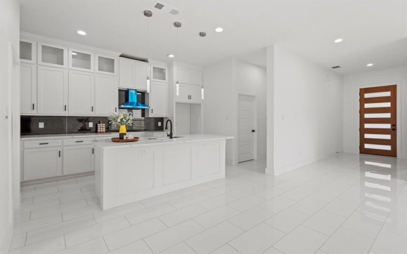 2827 Grafton Avenue, Dallas, TX 75211, 4 Bedrooms Bedrooms, ,3 BathroomsBathrooms,Residential,For Sale,2827 Grafton Avenue,20914801