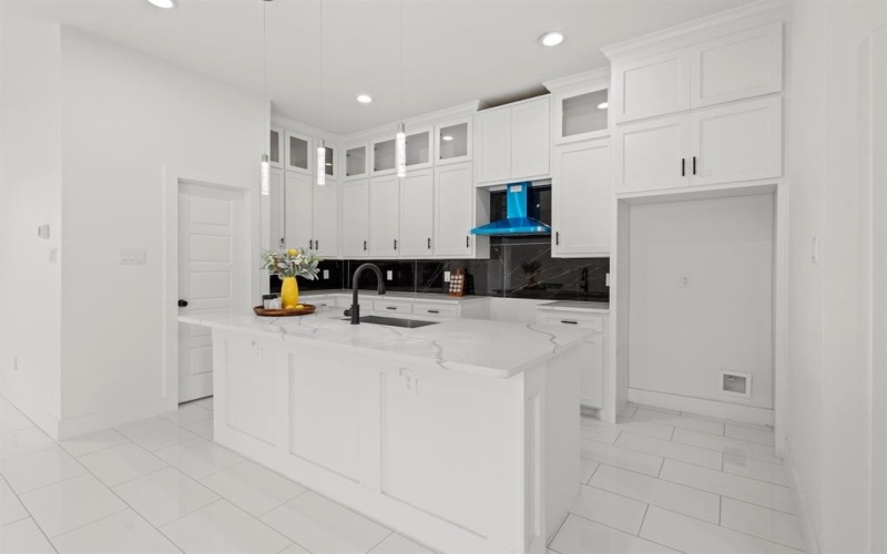 2827 Grafton Avenue, Dallas, TX 75211, 4 Bedrooms Bedrooms, ,3 BathroomsBathrooms,Residential,For Sale,2827 Grafton Avenue,20914801